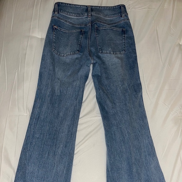 COPY - Alice & Olivia MISSA HIGH RISE WIDE LEG CRYSTAL SIDE JEAN - Picture 3 of 9